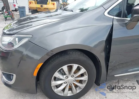 2018 Chrysler Pacifica Touring L from USA, damaged, VIN 2C4RC1BG6JR269660